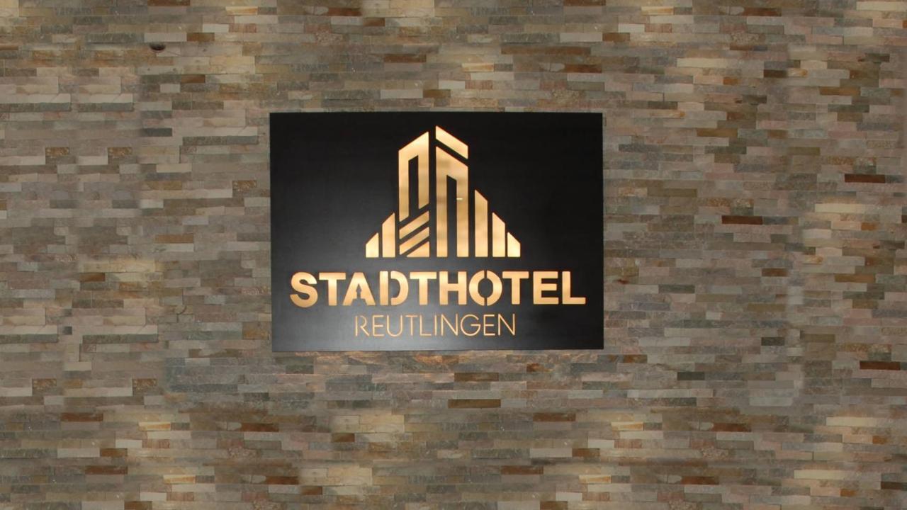 Stadthotel รอยท์ลิงเงน ภายนอก รูปภาพ